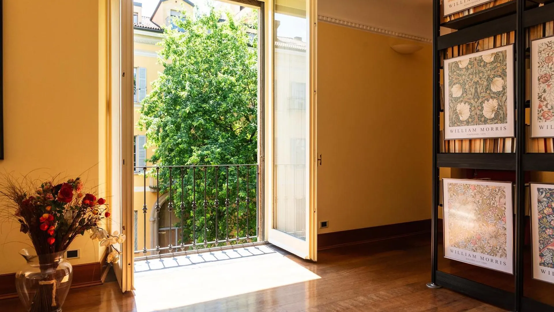 Apartment Youhosty - Montenapoleone Noble Flat Milan