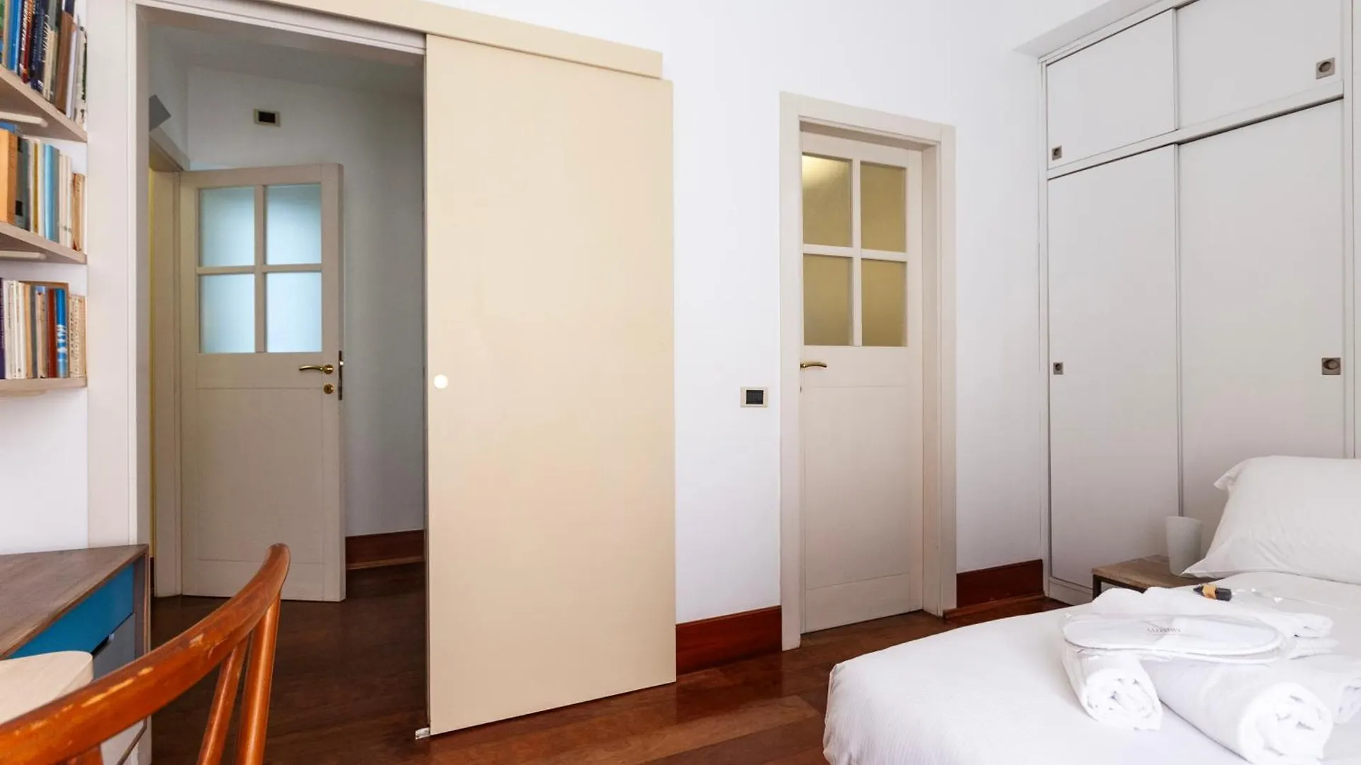 Youhosty - Montenapoleone Noble Flat Milan
