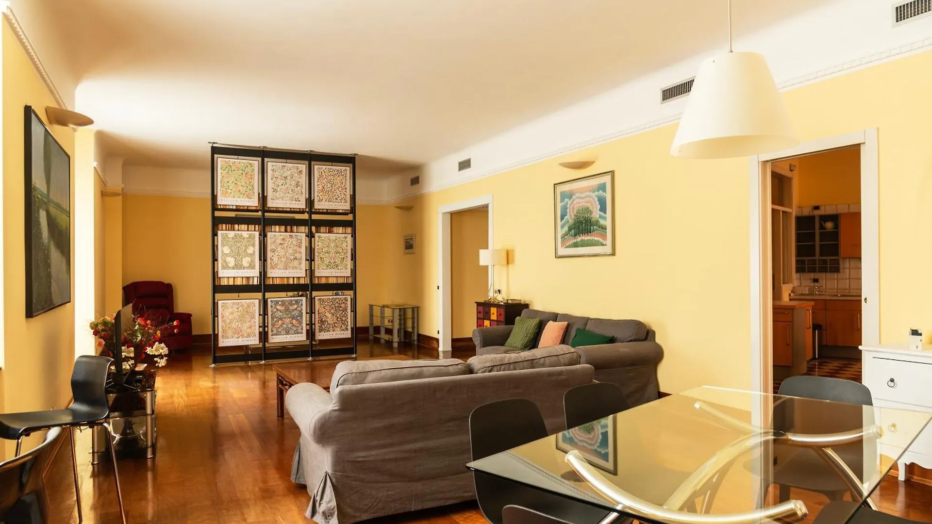 Youhosty - Montenapoleone Noble Flat Milan Apartment