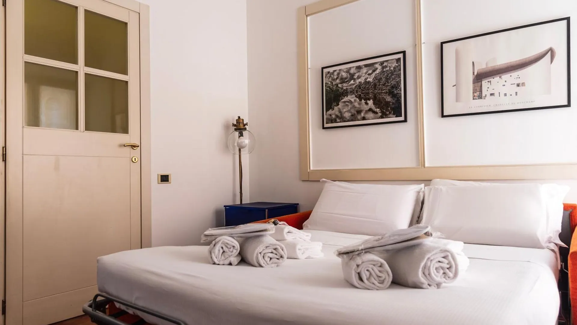 Apartment Youhosty - Montenapoleone Noble Flat Milan