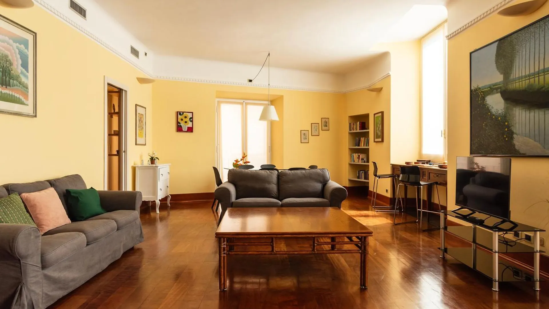 Youhosty - Montenapoleone Noble Flat Milan